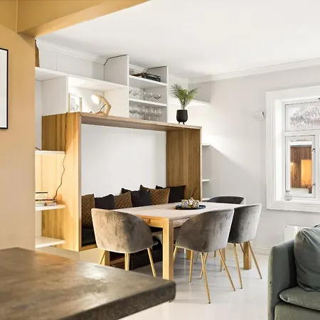 Stylish And Spacious Apartment In City Center Tromso Exterior photo