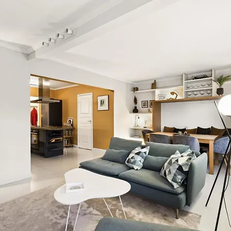 Stylish And Spacious Apartment In City Center Tromso Exterior photo