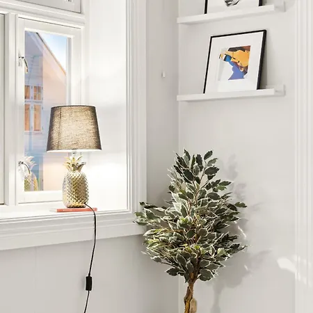 Stylish And Spacious Apartment In City Center Tromso Exterior photo