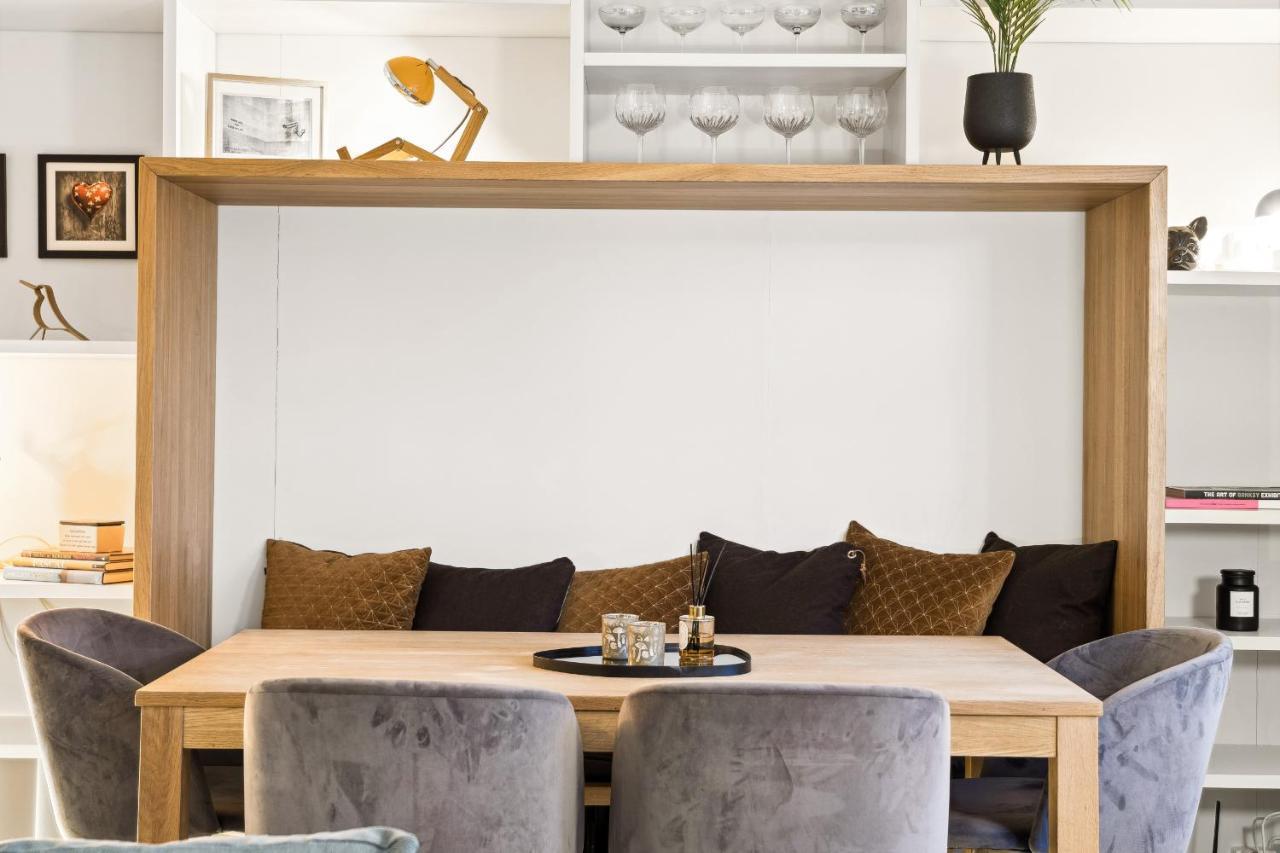 Stylish And Spacious In Center